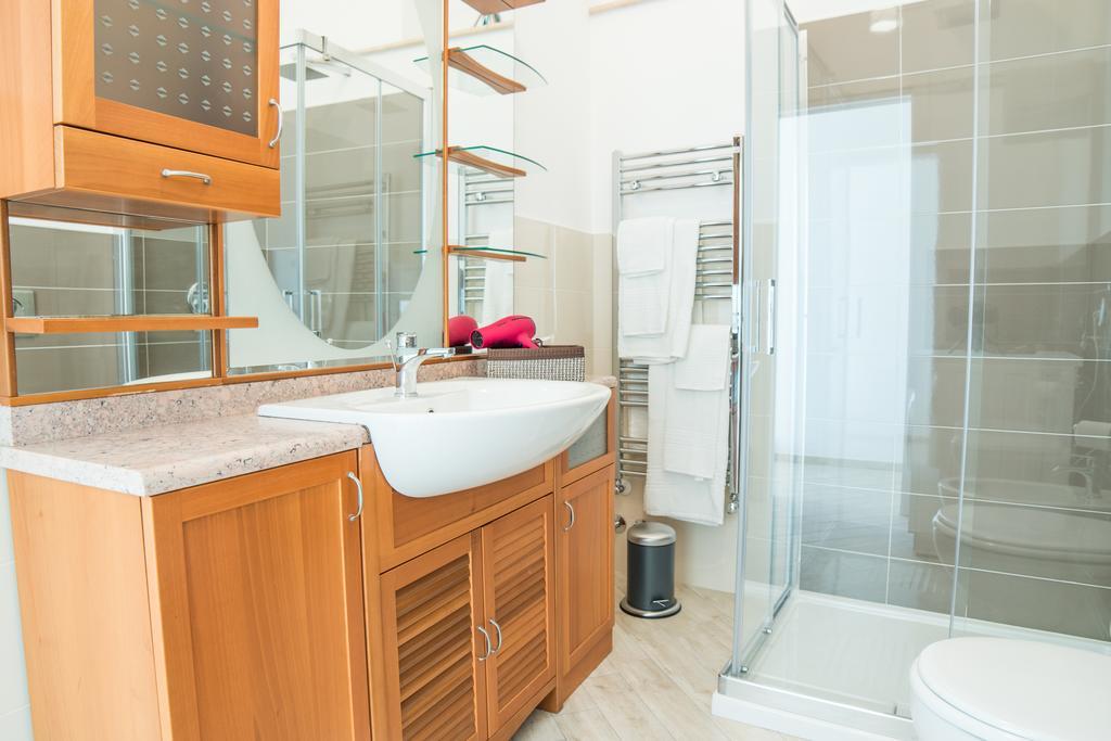 Casa Nina Apartment อาเจโรลา ภายนอก รูปภาพ
